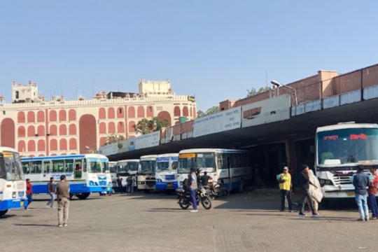 How to reach Jaipur